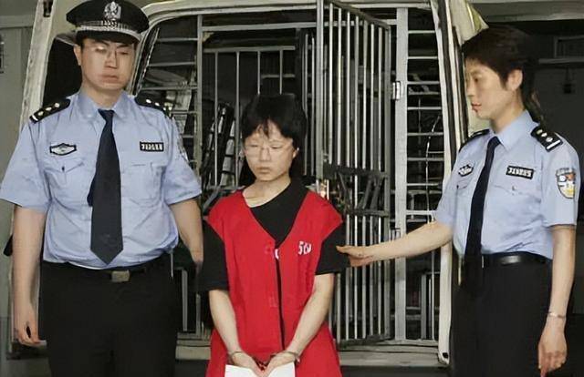 清华高材生,金童玉女组合,却因一时猜忌酿成了悲剧_陈丹蕾_何磊_感情