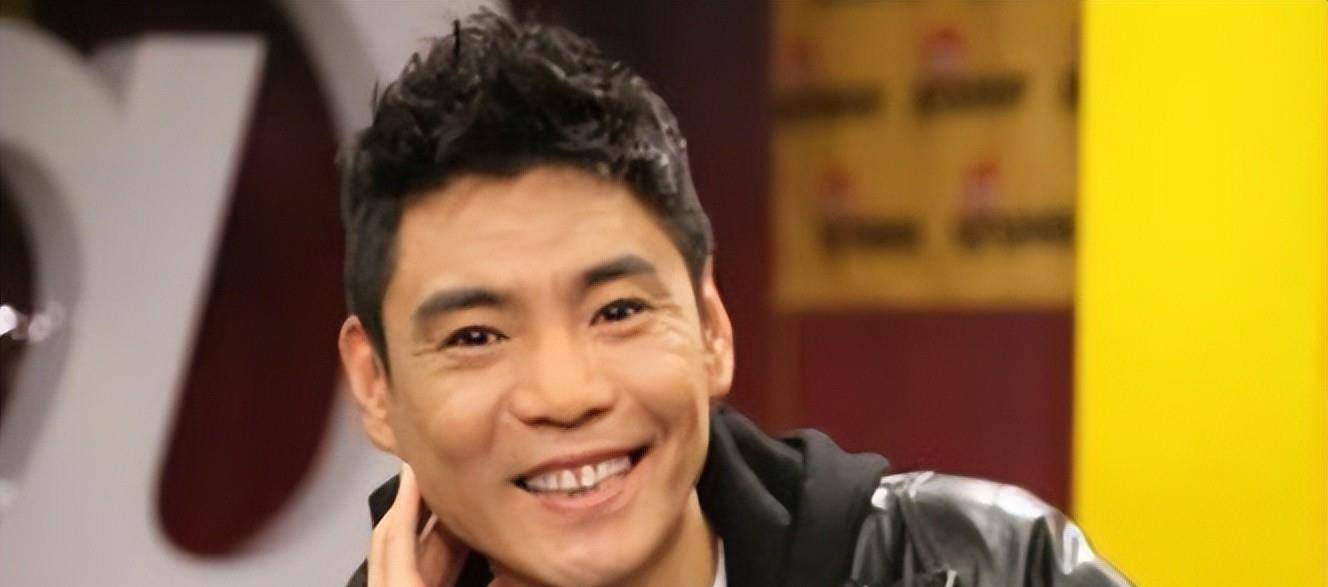 尤其是聚少离多,而方舒的身旁出现了屠洪刚这个男人时,方舒便对陈国星