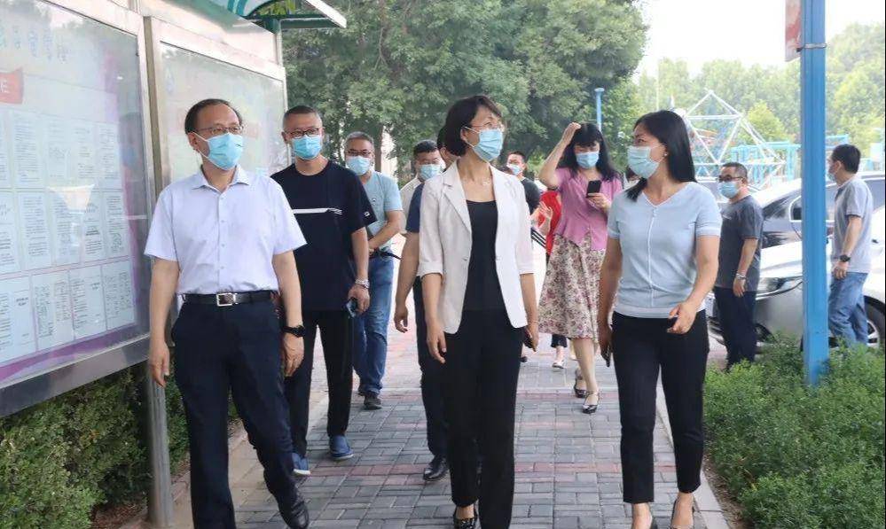 北京市大兴区副区长周冲同志调研指导长子营学校中考考务情况