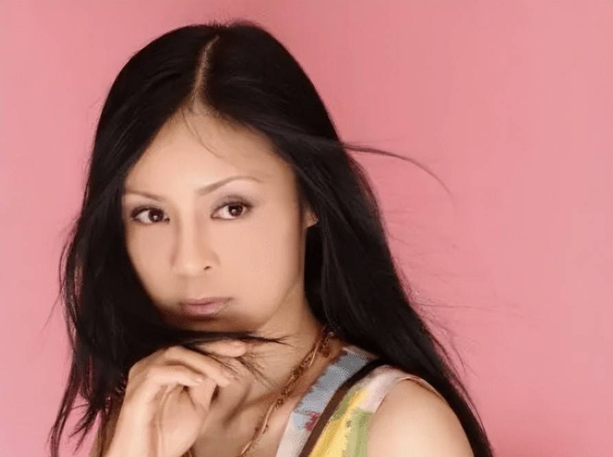 原创高胜美16岁出道被视为邓丽君接班人如今53岁未婚无子