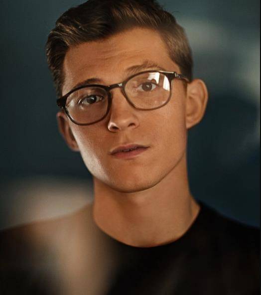 原创陈漫镜头下的荷兰弟少年感和成熟魅力同时get变成前辈的模样