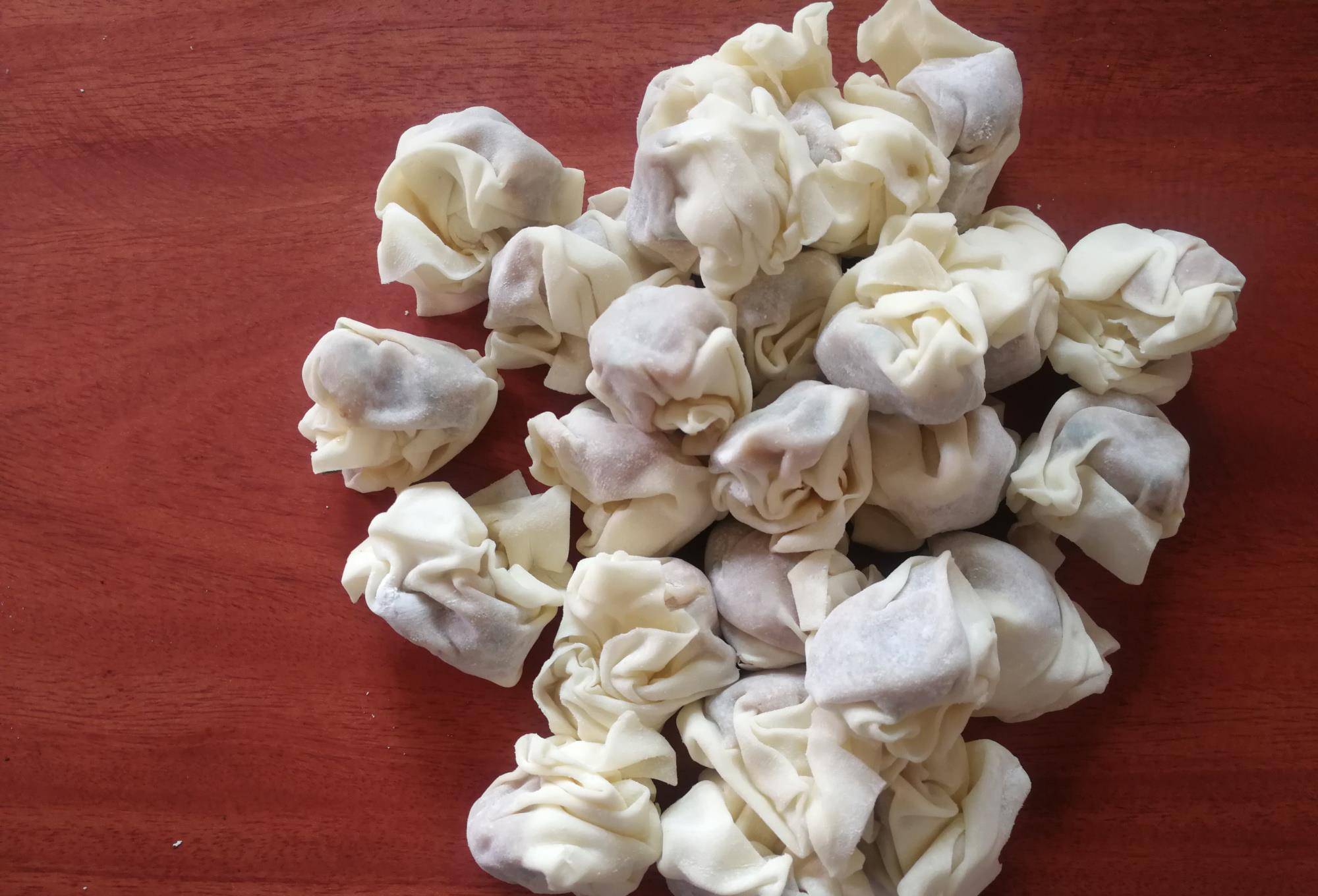 原创小馄饨皮薄容易煮破教你1个妙招小馄饨煮熟后完整漂亮不破皮