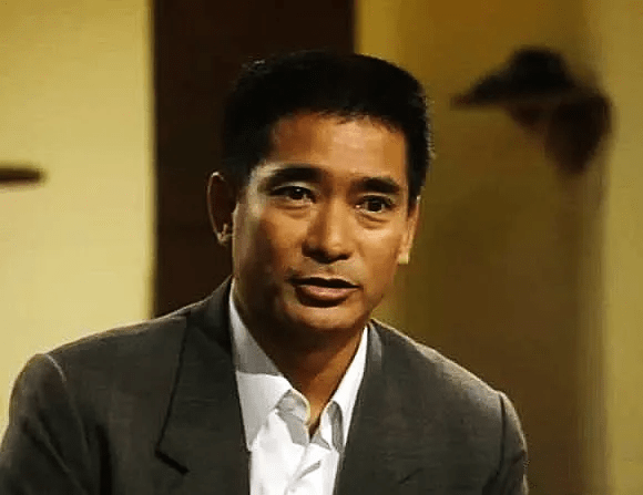 佩服:老戏骨演员高雄75岁仍然在横店拍戏,演戏50年从无绯闻_鲁迅很_合作_角色