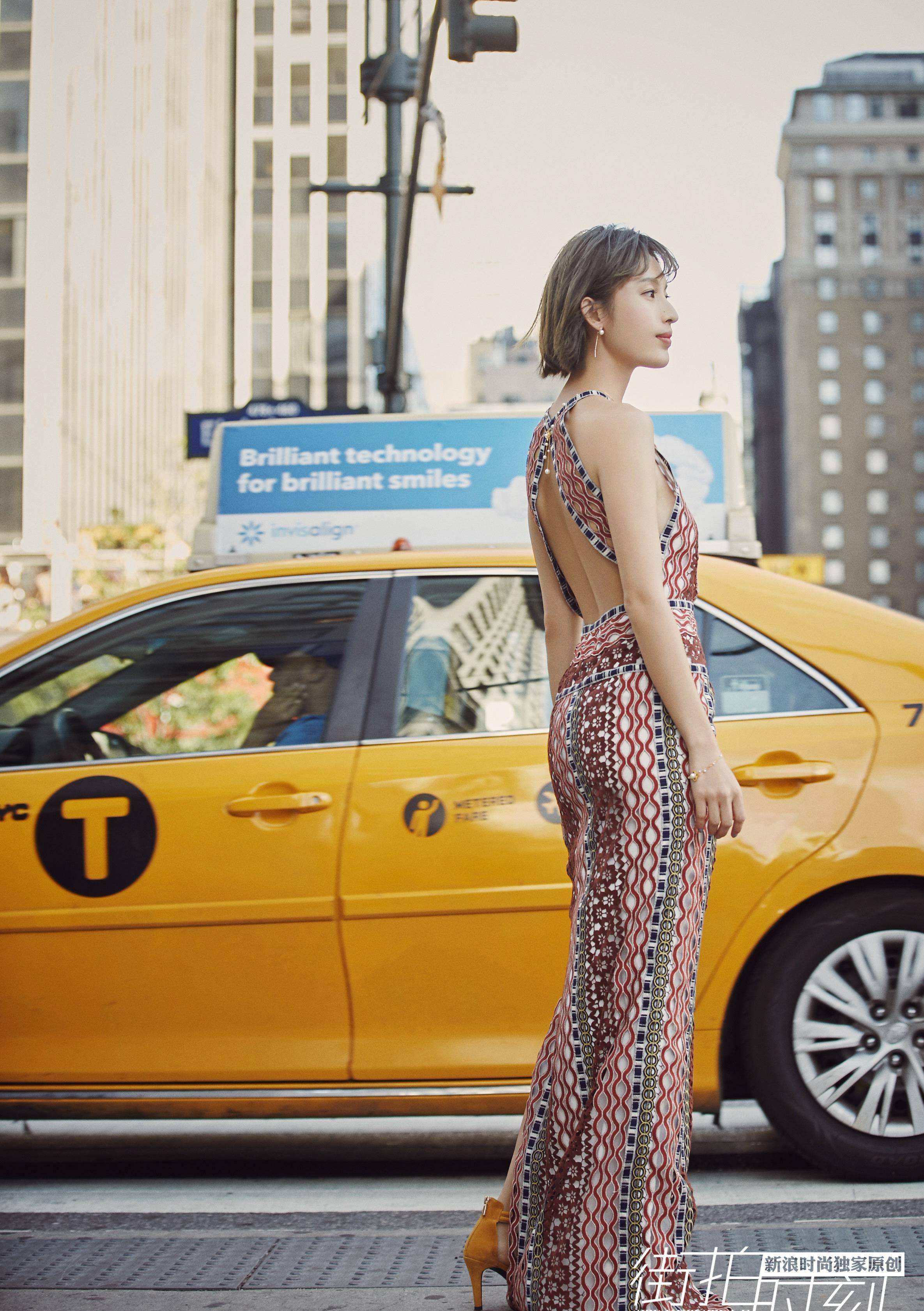 看潮人花式露美背,成时尚宠儿_露背装_后背_蝴蝶