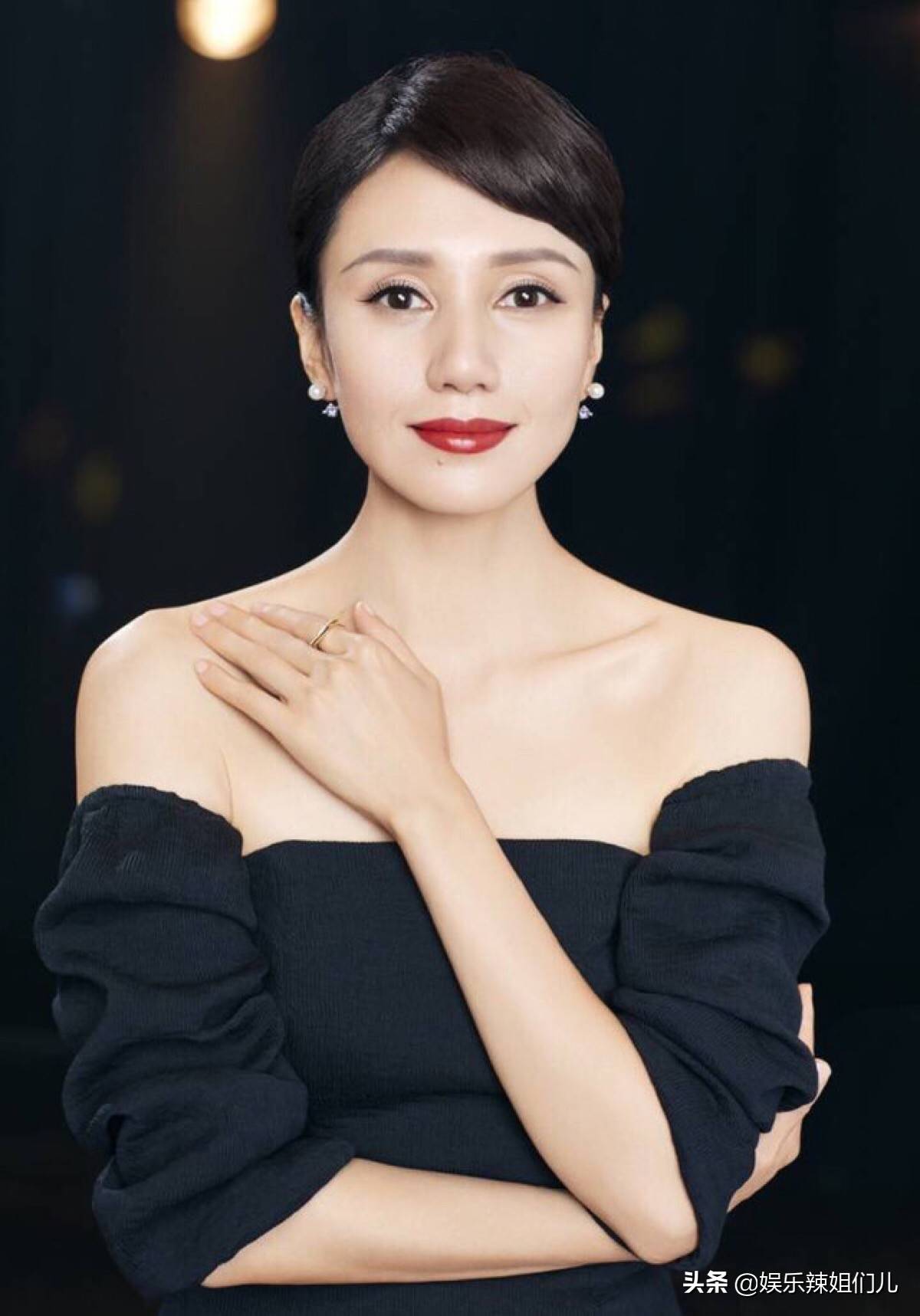 中国40岁以上的女明星图片