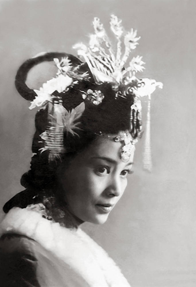 潘虹出演花魁杜十娘,这部40年前的老电影,至今仍旧让人惊艳_布景_形象