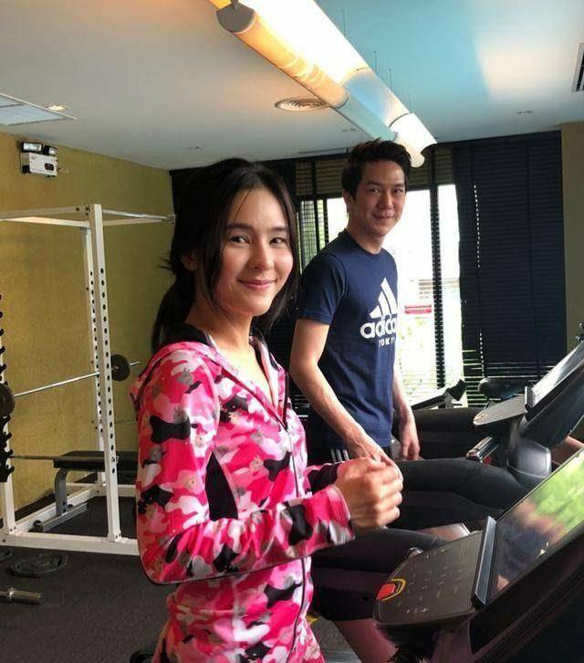 泰国女星的男友工作各不相同,但大多数都很富有_pok_amp_经营