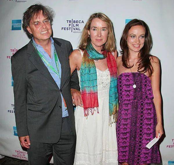 原创哈卷新女友是新片导演演豪斯医生比他大十岁还有两个娃