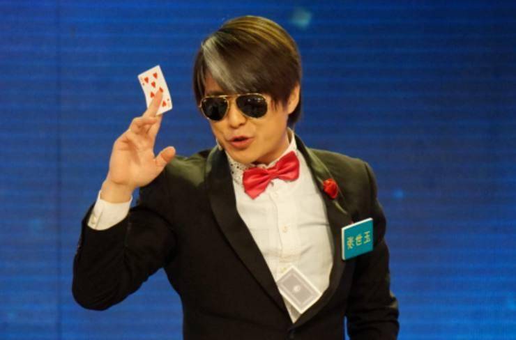 曾与赵雅芝同台,现状比周杰伦的模仿者好太多_文祥_周润发_不知道