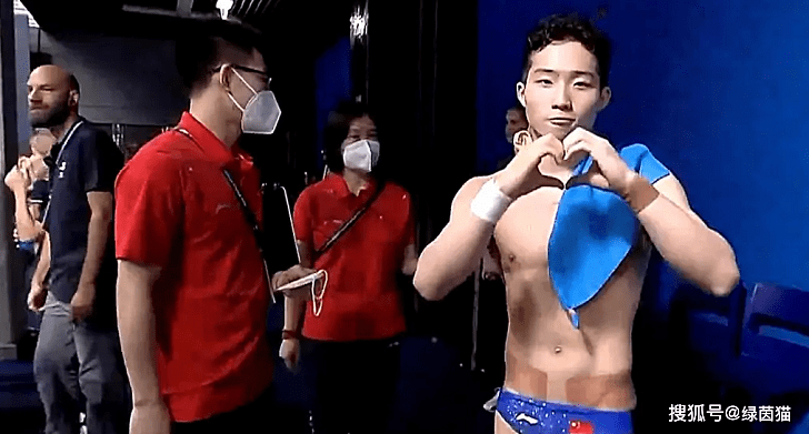 惊险夺冠曹缘赛后谈压哨重大失误险拖累队友去年单跳0分