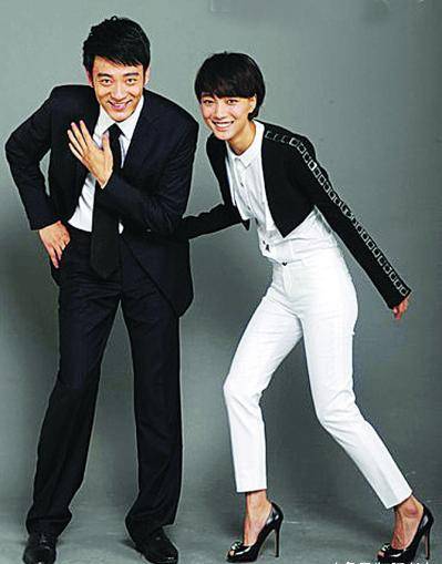 在剧中李光洁饰演老三"孙建新"角色,和王珞丹出演的"静秋"角色,发生一
