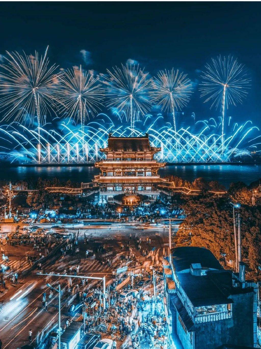 【摄影技巧】城市夜景氛围感怎么拍?-第6张图片-懂百科