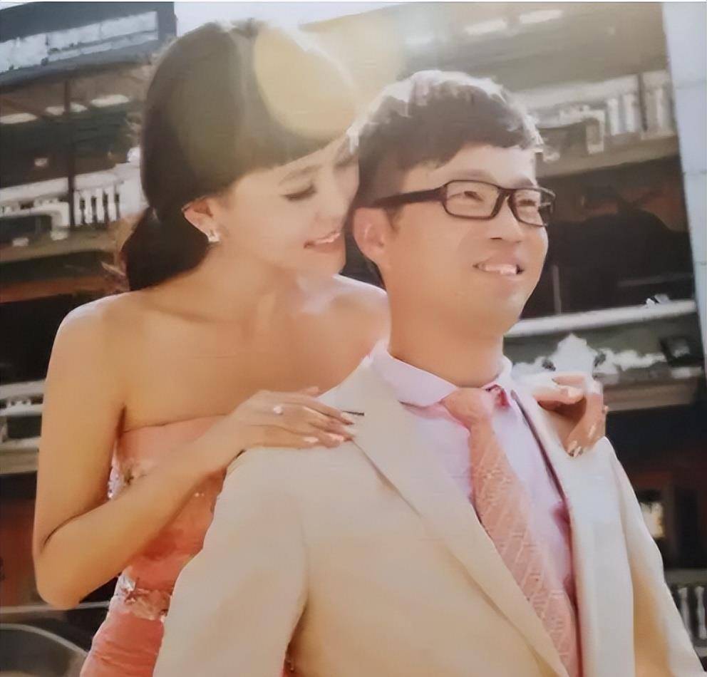 "双面人"王迅:成名抛弃糟糠发妻,"老实人"不老实_魏臻_王依梓_微博