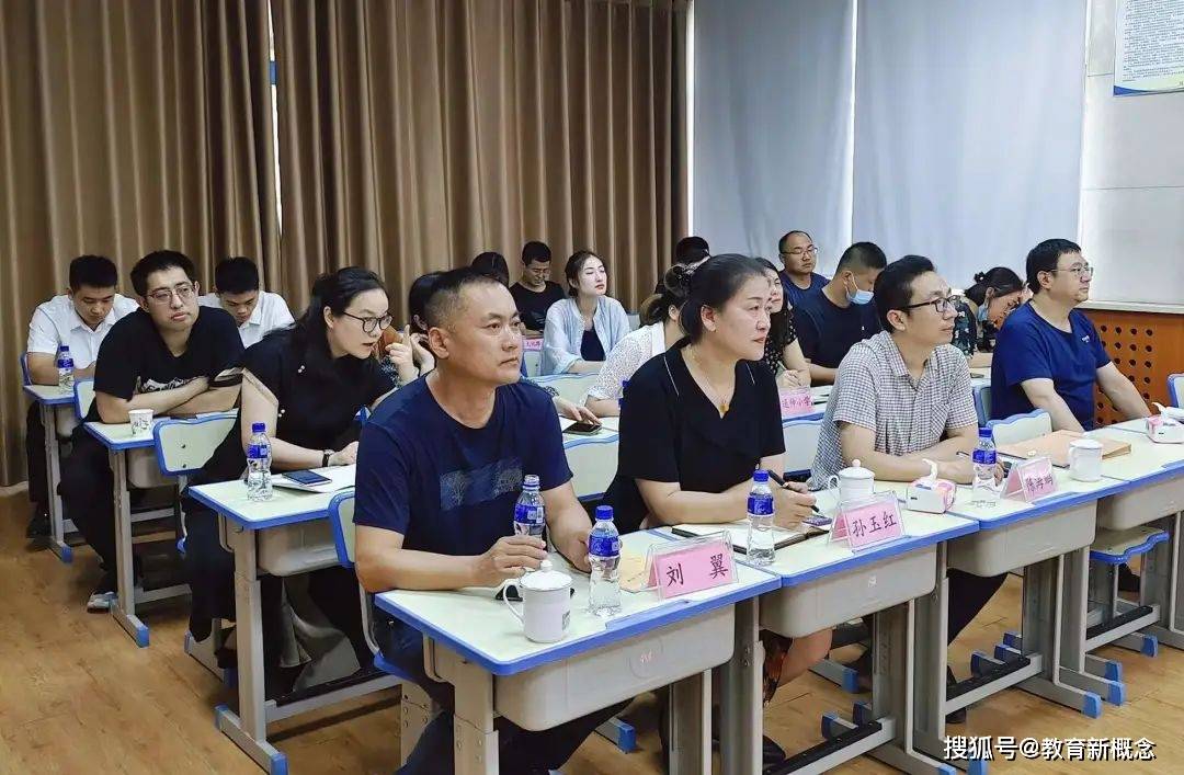 烟台市芝罘区国家级实验区试点校经验交流现场会在珠玑小学召开_教学