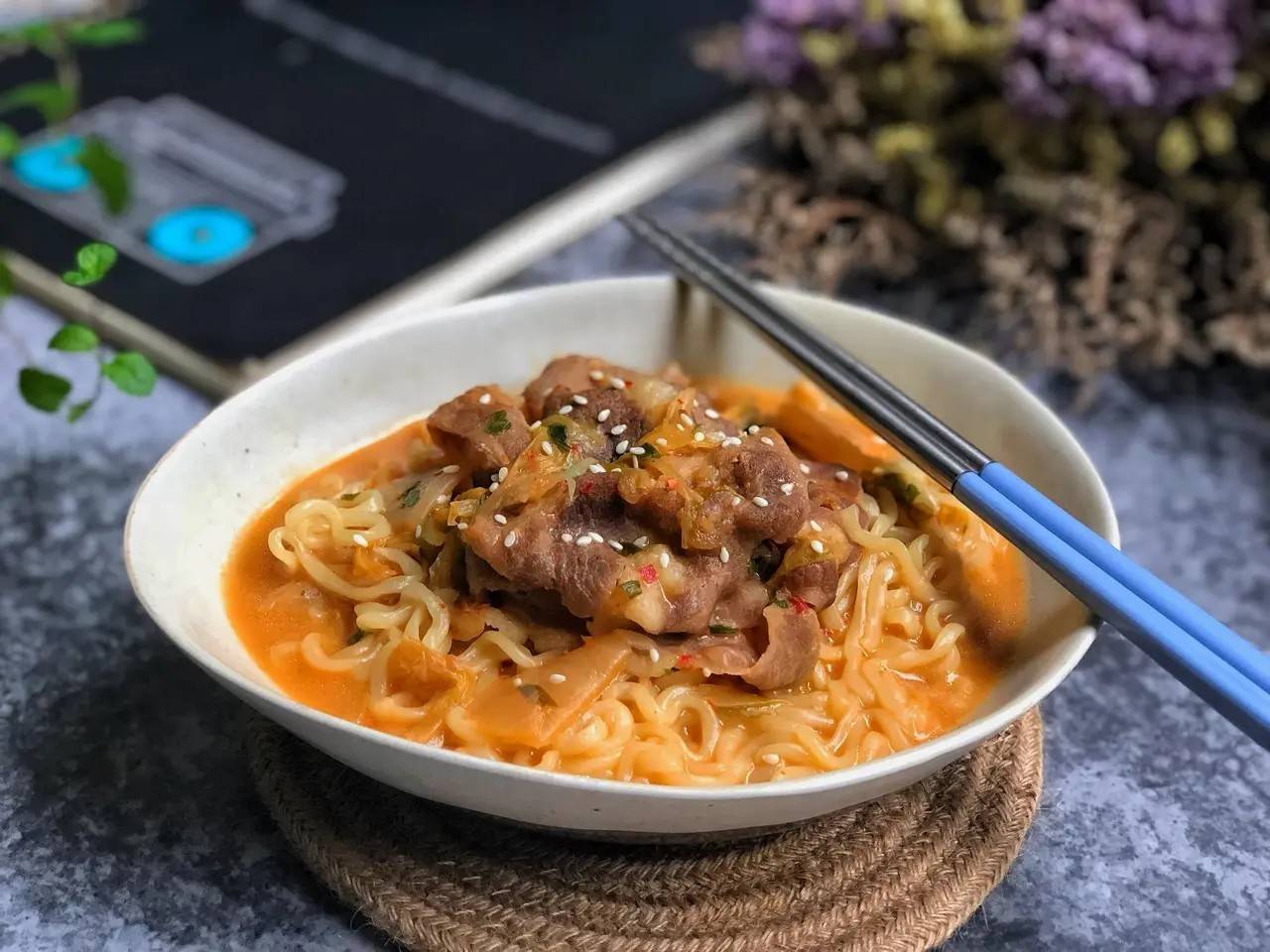 原创原来麻酱肥牛拌面这样做更美味简单一拌好吃到爆全家抢着吃