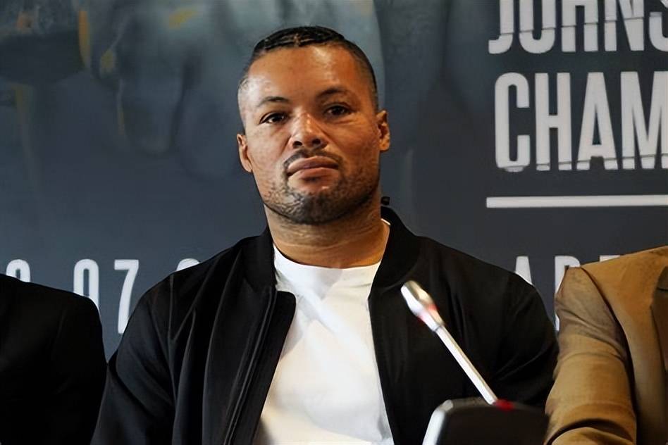 乔伊斯四个回合四次击倒哈默获胜,继续保持对世界拳王头衔的威胁_比赛