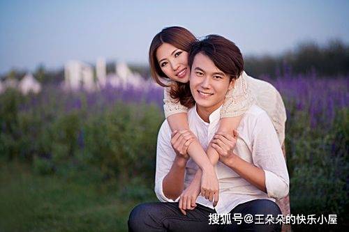 妹妹坐月子,妹夫经常半夜才回家,跟踪后看到的一幕,让我感动落泪!