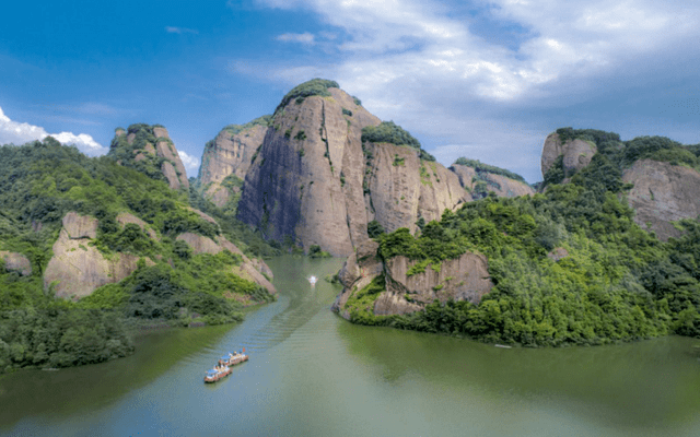 江西有个小众旅游景区，风景却能与武当山媲美，门票不贵值得一去