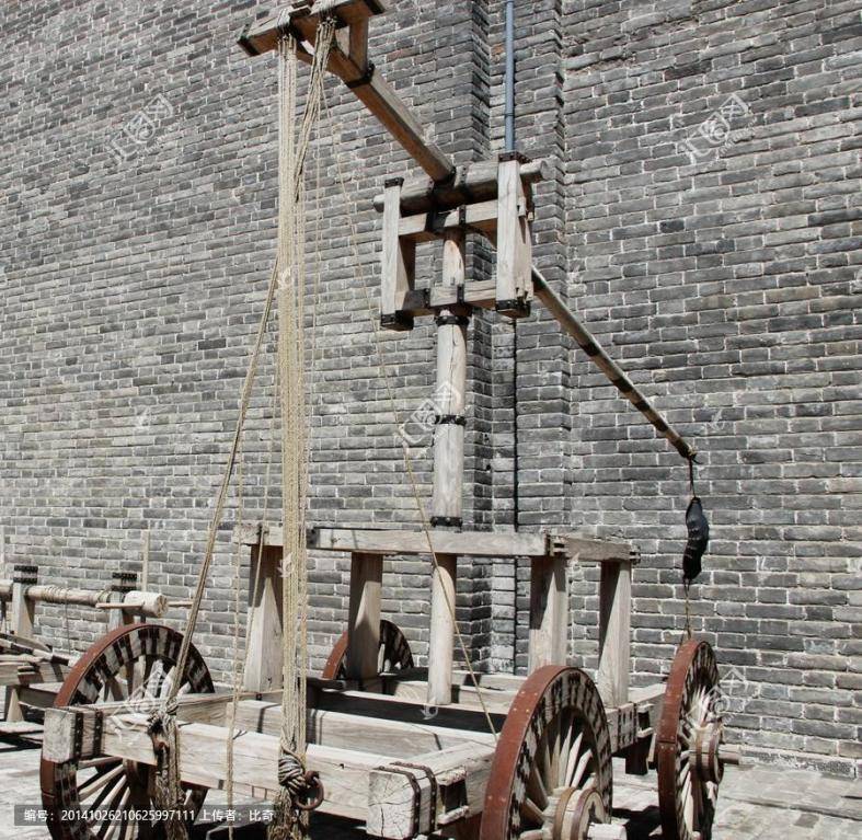 我国古代最早的"炮"——"抛石机"