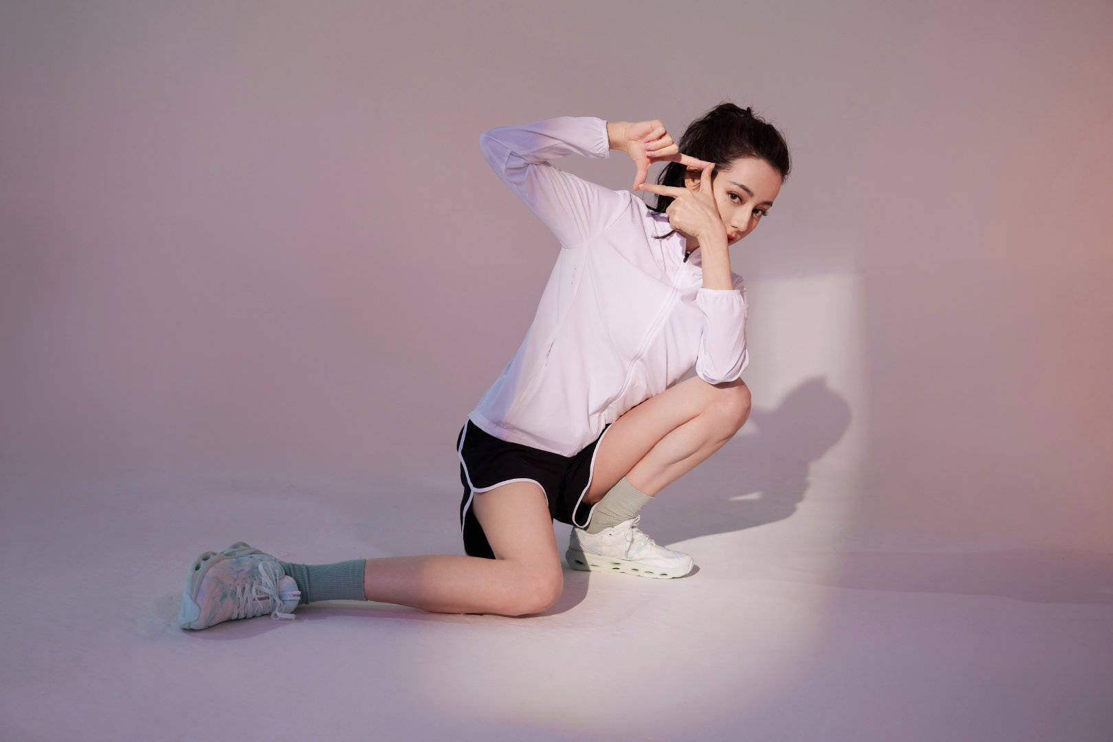 原创迪丽热巴穿小清新着装出镜大长腿惹人羡慕腰身比堪称一绝