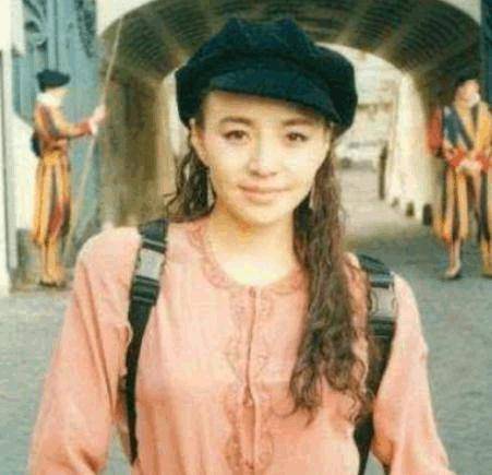 «Не пройдешь дальше из-за неидеальной внешности»: Старшая коллега Ян Цзы по снятой в 2000-х дораме советовала ей не учиться на актрису