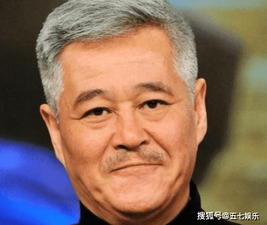 赵本山女儿自曝银行卡的钱是九位数,名下有两辆劳斯莱斯!