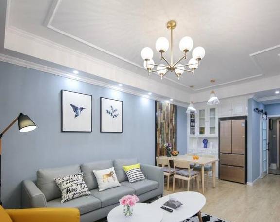 新房装修吊顶要价几千块,老师傅说走一圈石膏线,效果漂亮又省钱_装饰