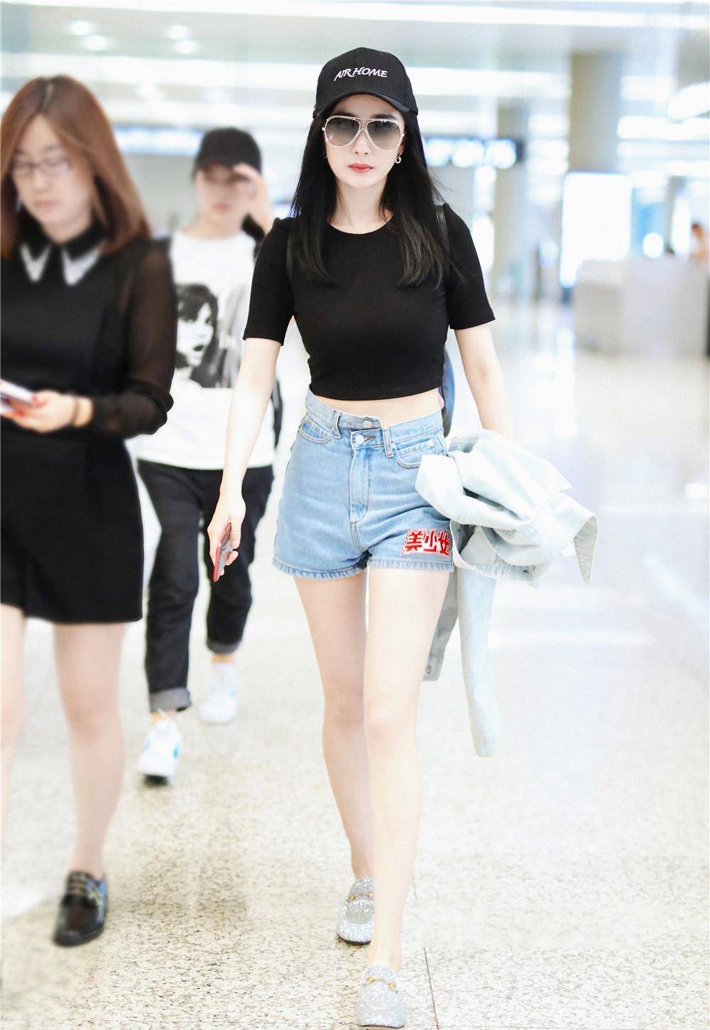 t恤衫都能穿得这么好看杨幂带货女王的称号真是名不虚传