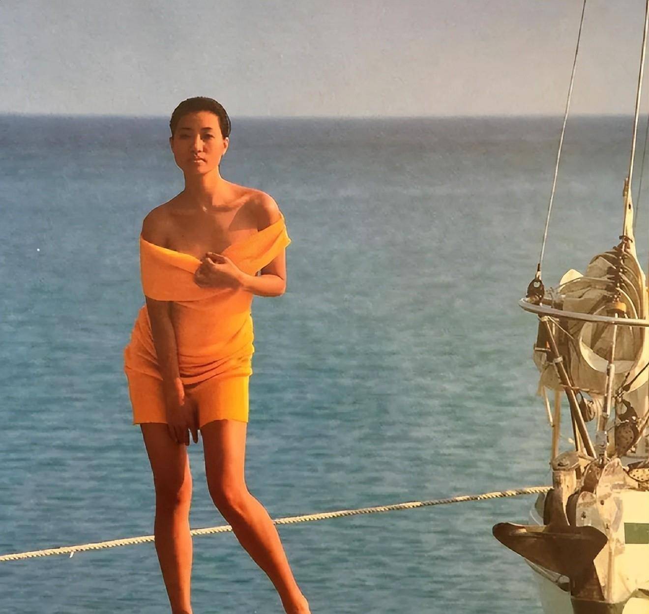 王小凤与王祖贤齐名的香港最美女鬼却有截然不同的人生