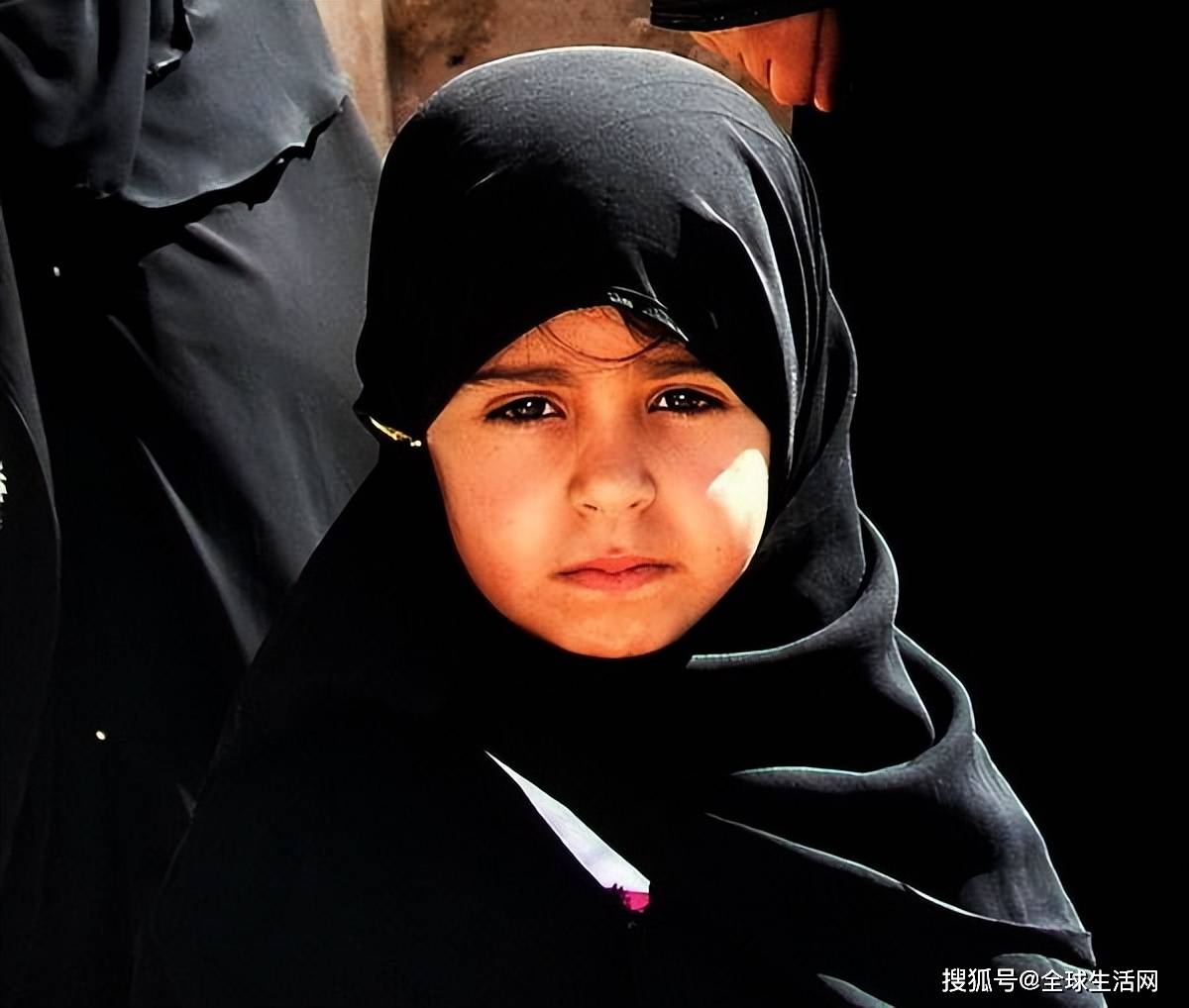 原创替身揭秘萨达姆长子罪行曾承诺他除了女人你可共享我的一切