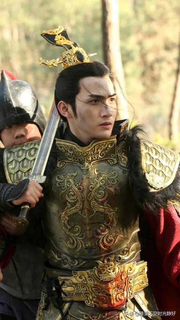 古装剧男明星身穿铠甲造型大盘点个个霸气果敢帅气非凡