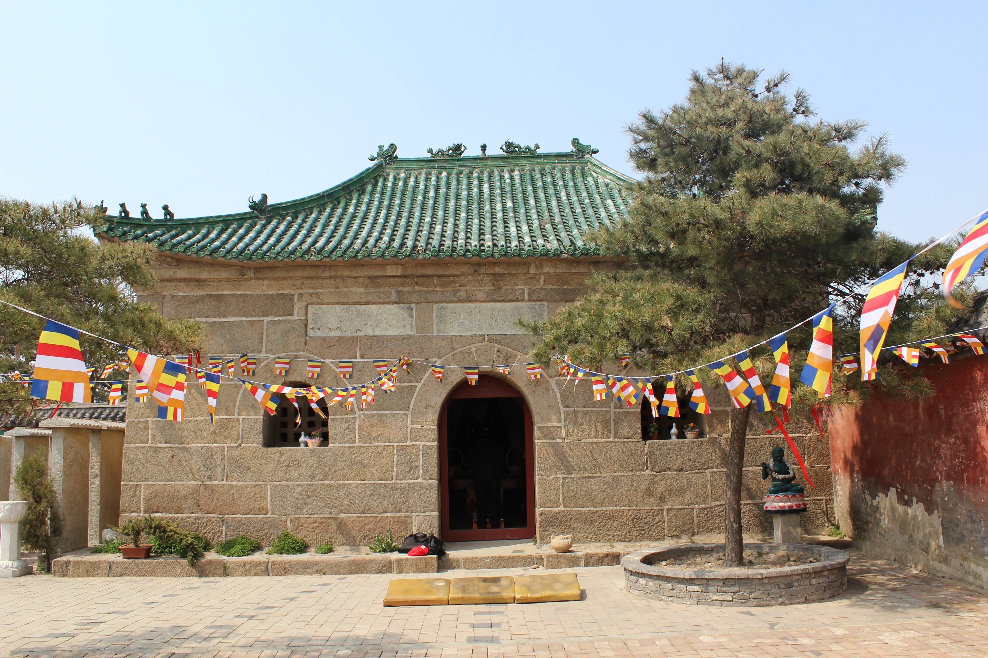 山東沂源魯山駝禪寺魯中第一高峰頂尖上的寺廟歷史悠久