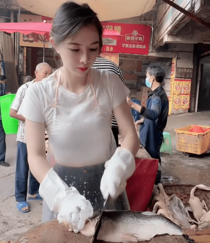 因颜值高走红，渔妹妹被扒“黑历史”，但她励志的一面你有没有看到？_直播_网友_视频