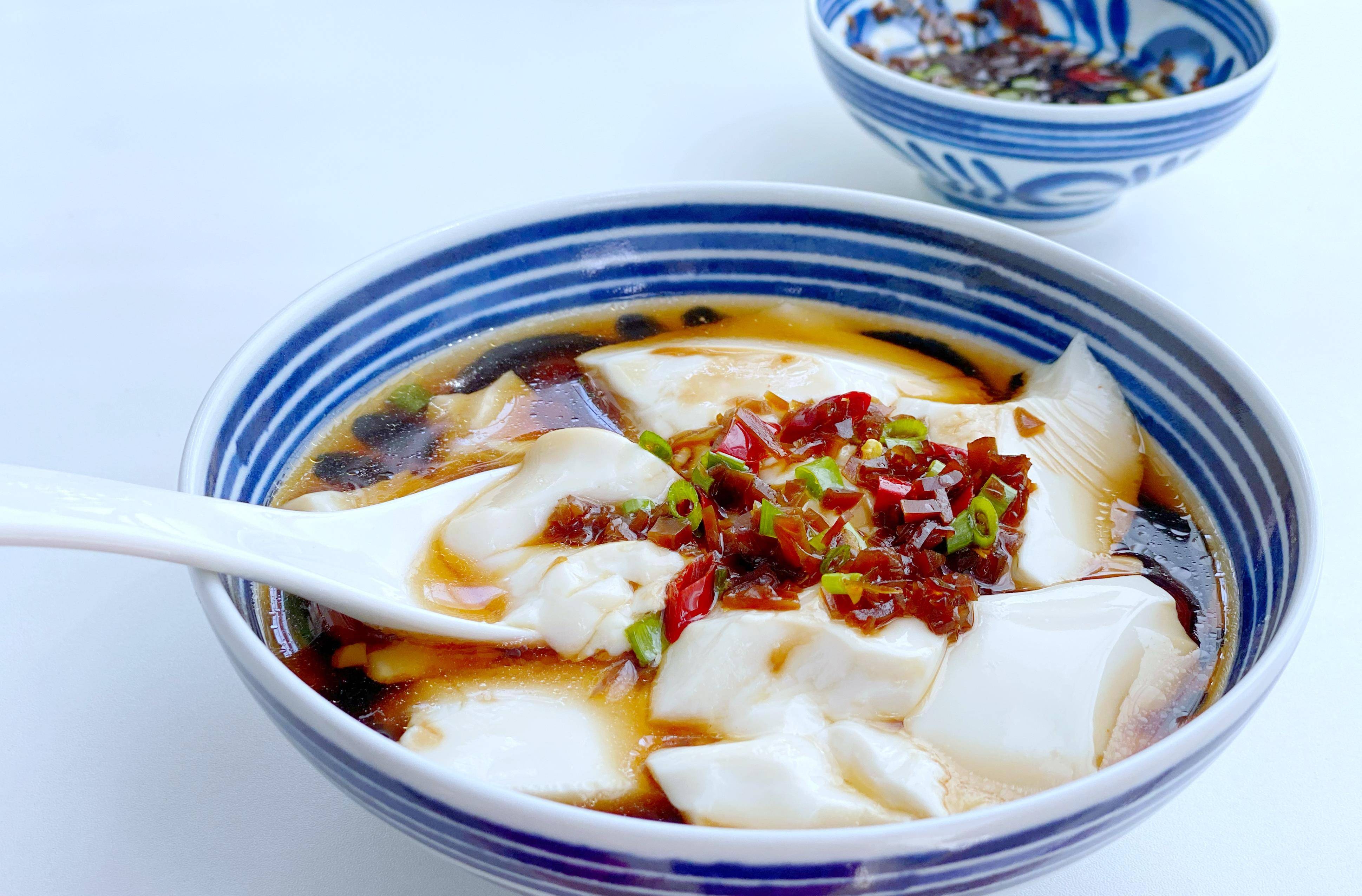 原创原来用它做豆腐脑这么简单3分钟学会一键操作鲜嫩爽滑又健康