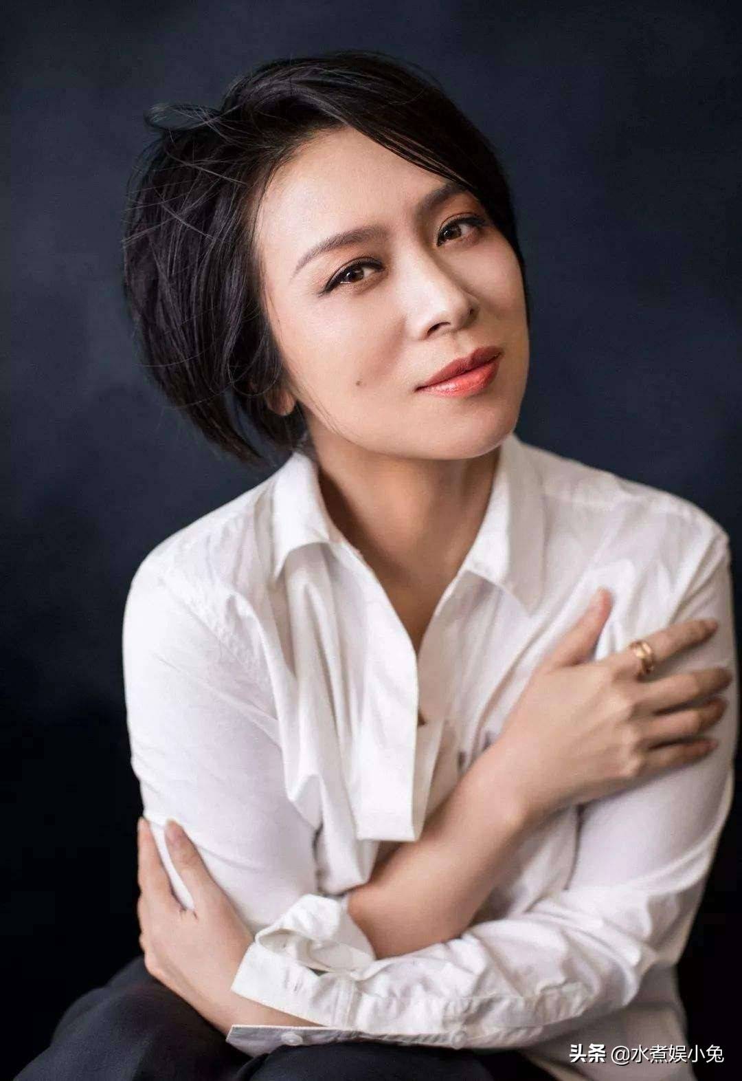 傅淼淡雅,章涛帅气,她撞脸师妹海清,这7位实力演员何时被发现_武笑羽