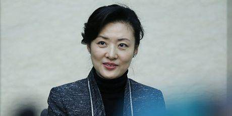 她主持舞台16次,2任老公皆不一般,女儿却成为她一生的遗憾_周涛_电视