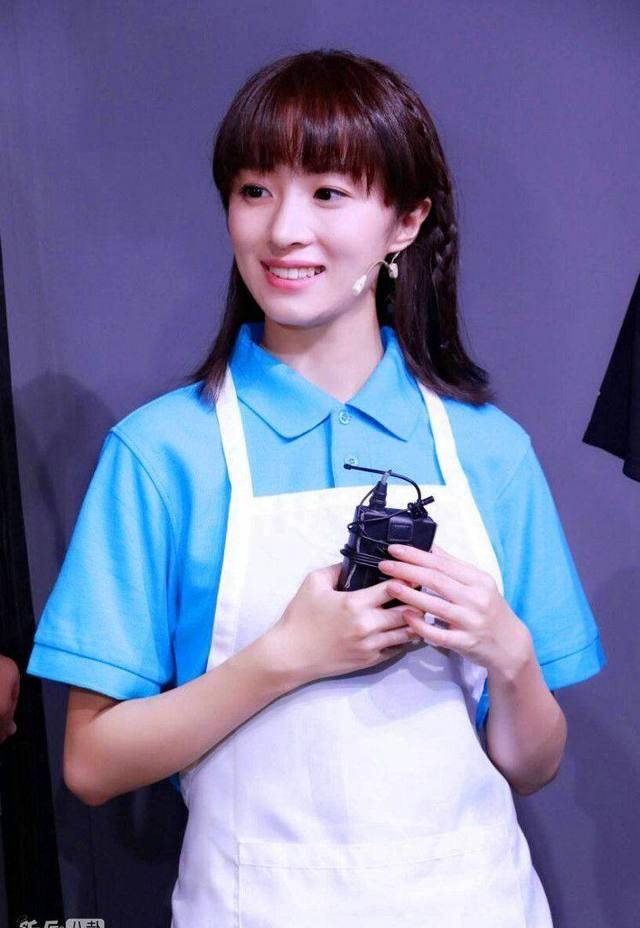 嘉行挑人的眼光真执着_王一菲_迪丽热巴_蔡艺侬