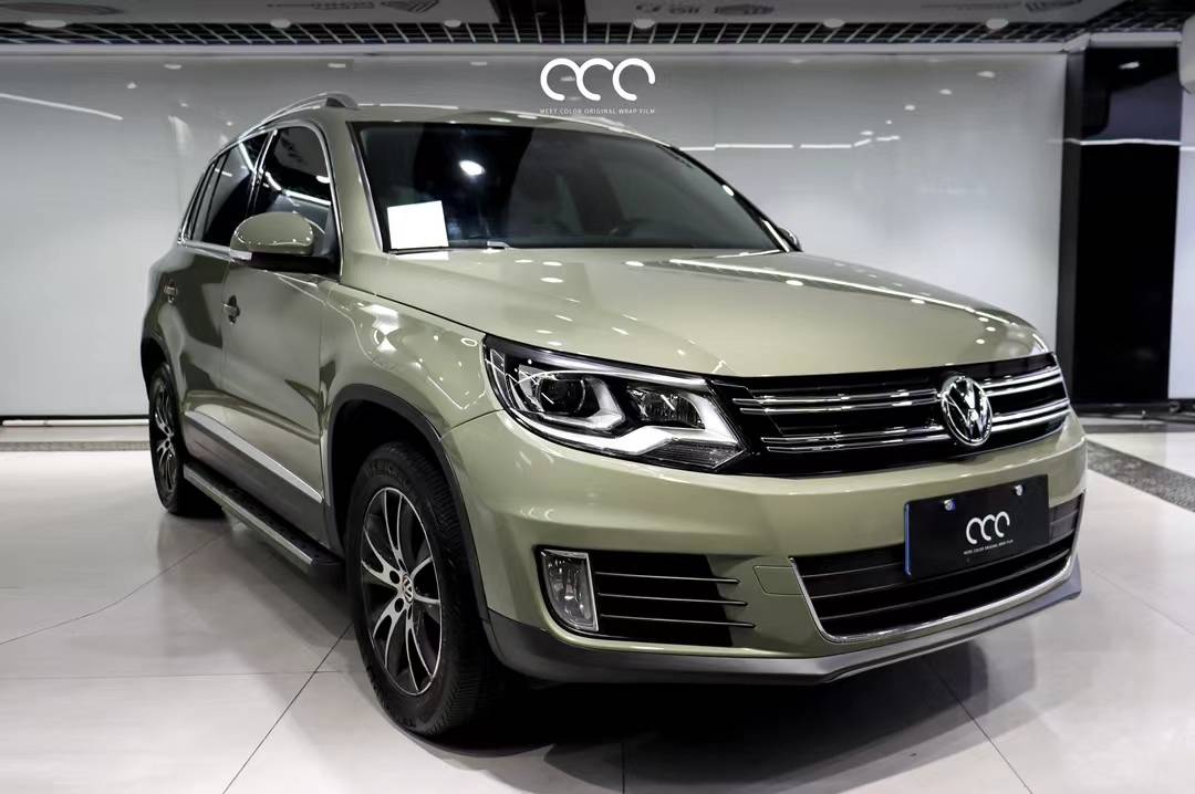 大众途观漫彩改色膜超亮pet卡其绿,凸显稳重内敛的气质感_搜狐汽车