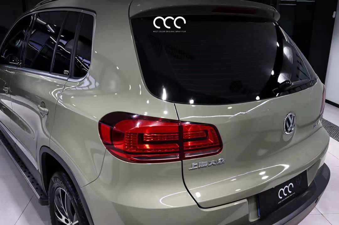 大众途观漫彩改色膜超亮pet卡其绿,凸显稳重内敛的气质感_搜狐汽车