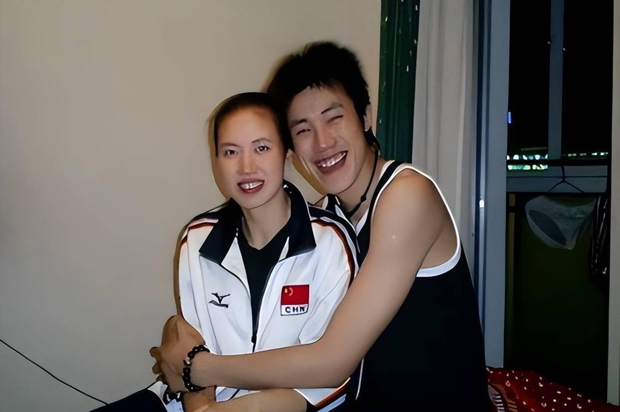 女排传奇人物周苏红:嫁给一个有钱人两年了,还有一个瘫痪的前夫,现年