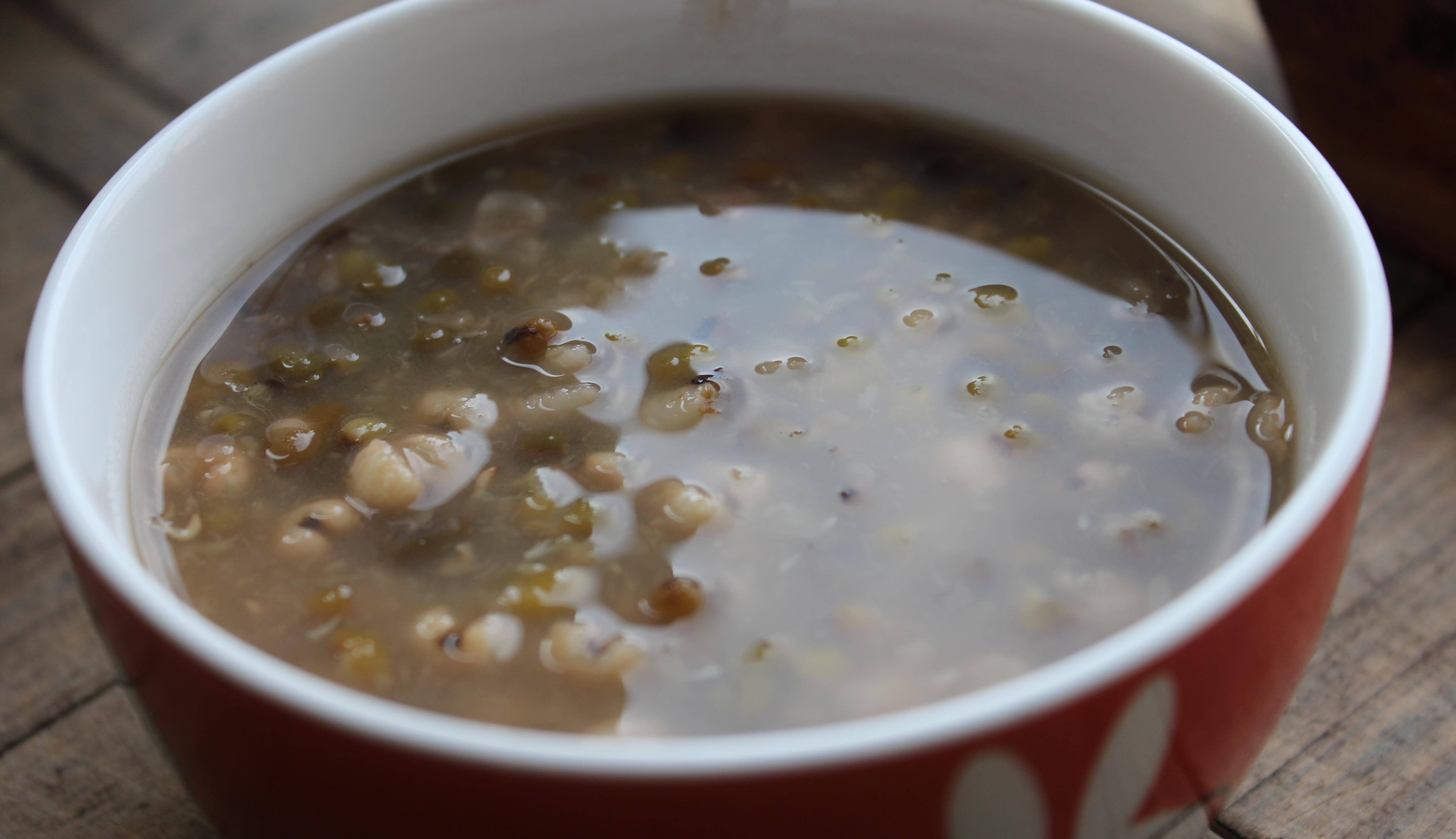 绿豆薏米粥,不仅好吃美味,还有去火祛湿的功效_身体_保养_步骤