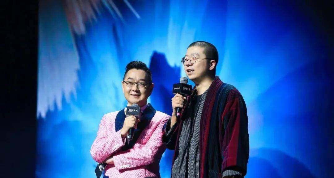 汽车维修肖辉·今天 18:58何炅录节目质问冯提莫,说好素颜为啥画眼线?