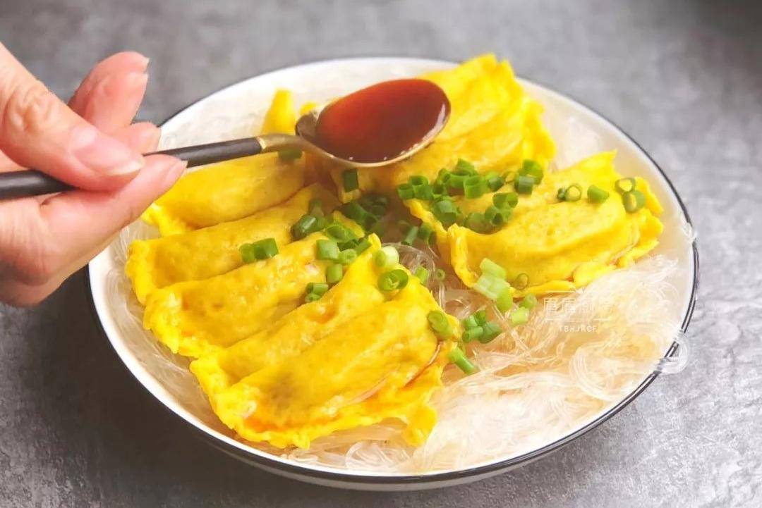 原创姜汁红薯肉末芋头粉丝蒸蛋饺鹅妈妈压力锅给你的午餐加色彩