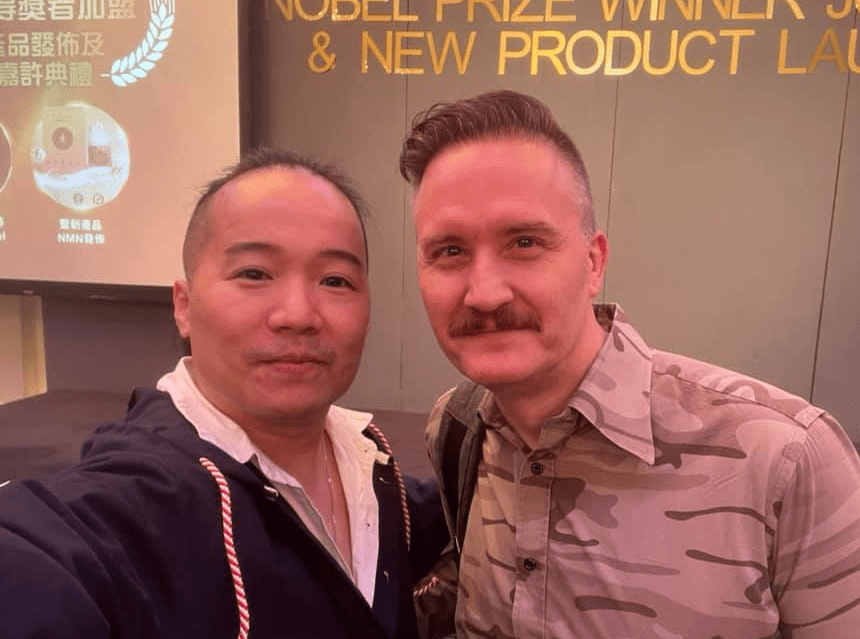 香港艺人梁家荣突发心脏病猝逝年仅38岁最后发文向网友求助