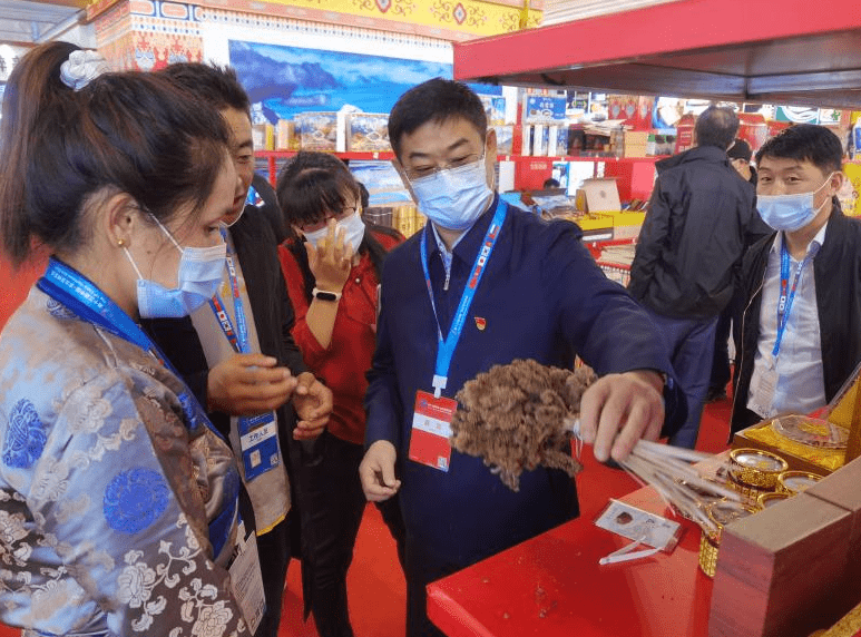 组织部,长春市工信局协调沟通,争取计划外资金100万元,建立定结县陈塘