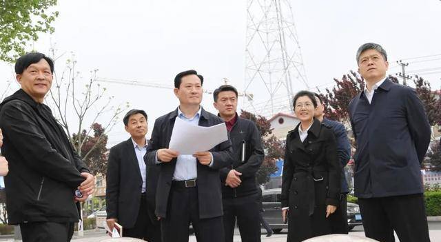 强延峰徒步调研公园广场改造提升工作_进行_成安_需求