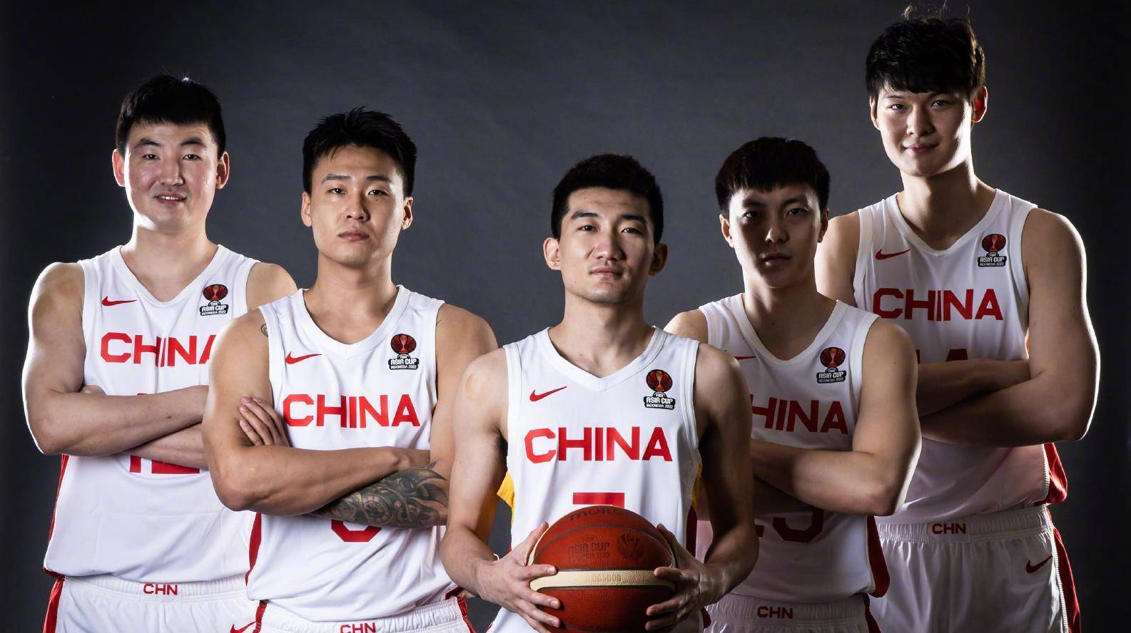 原创亚洲杯开始了中国男篮对阵劲敌的首场比赛请宽容他们