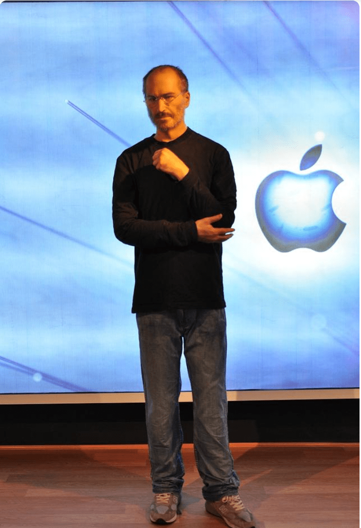 亿万富豪在衣着方面非常随意,就比如全球知名的富豪扎克伯格和乔布斯