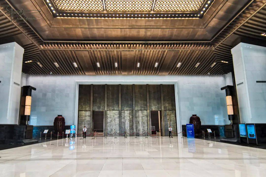 炎炎夏日,这个高大上的g20峰会体验馆也是相当冷清,门可罗雀_杭州