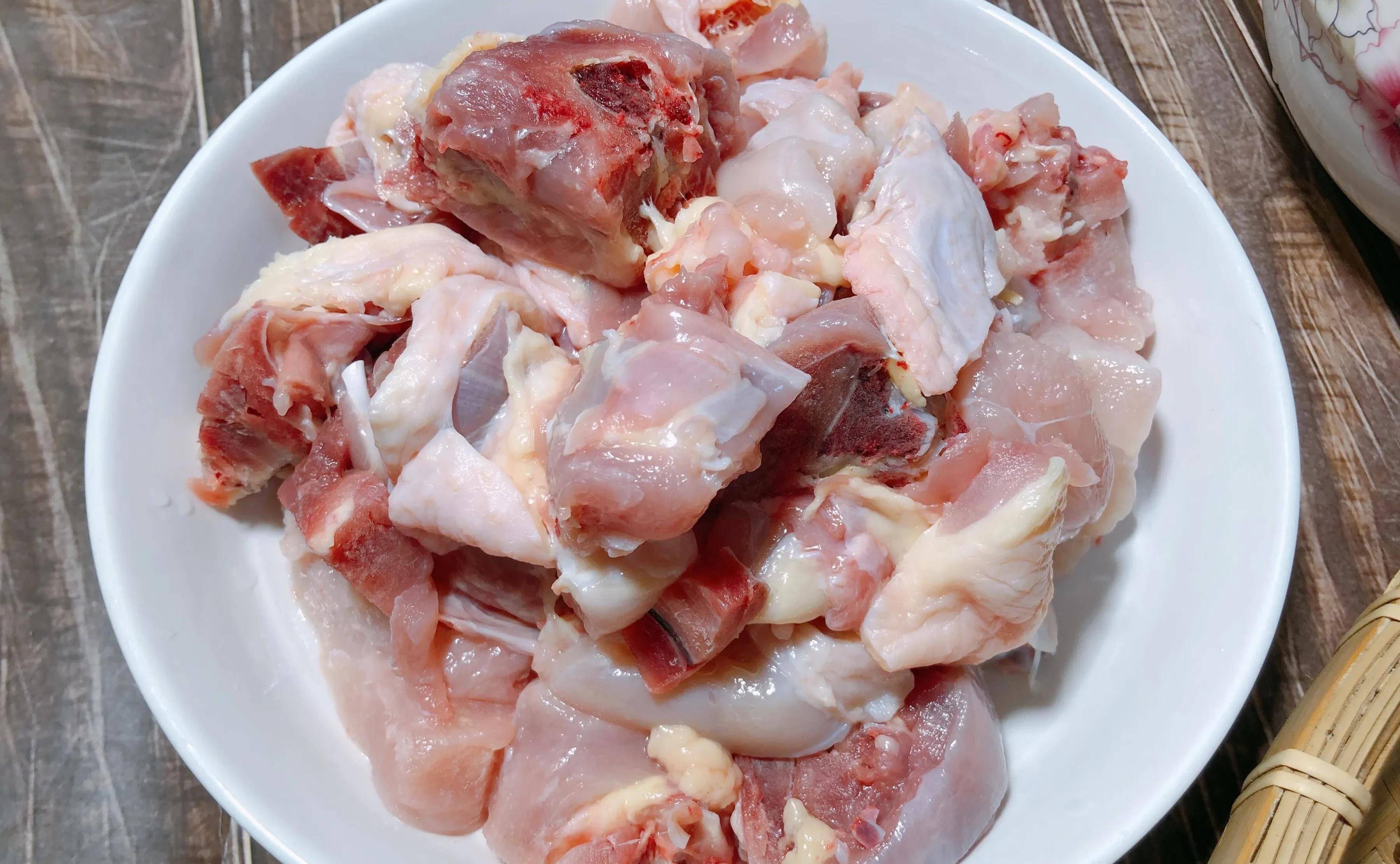 原创炖鸡汤时记住1泡1洗2多放鸡汤好喝腥味小土鸡肉也管用